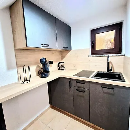 Apartments Tadic Omisalj Exterior photo