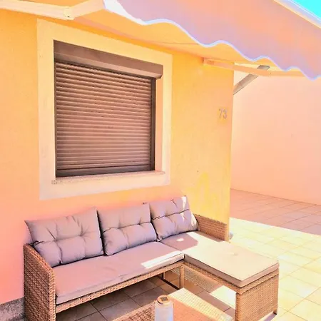 Apartments Tadic Omisalj Exterior photo